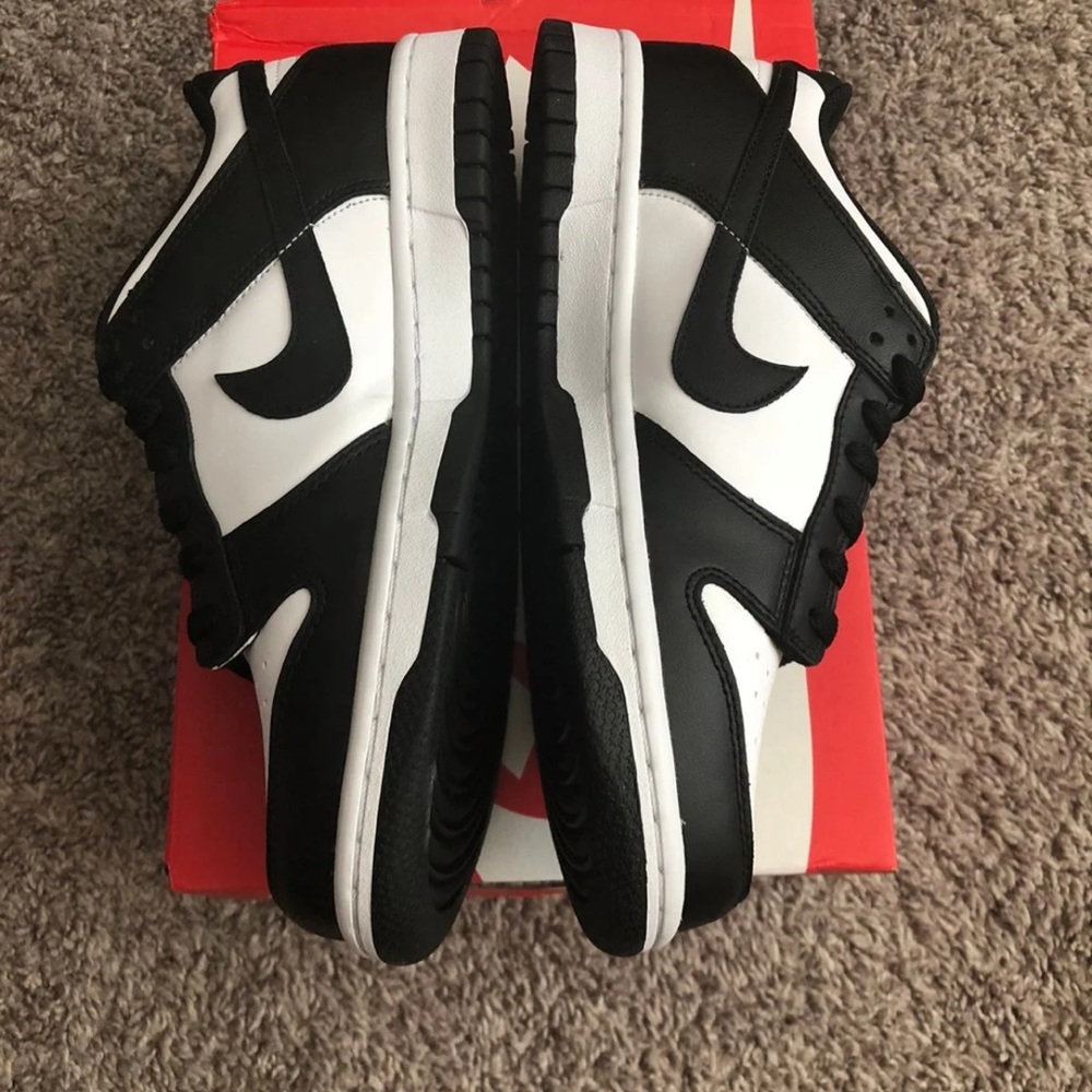 Nike Dunk Low Panda - Picture 5 of 5